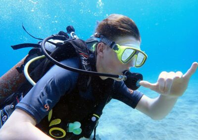 Diver Shaka | Maui Scuba Diving